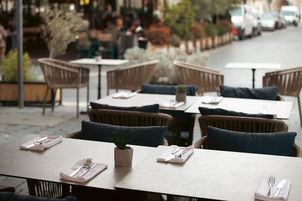 Savourez des dîners détendus en semaine à Reims en terrasse